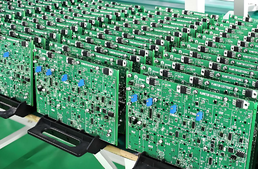 电子企业车间乱象破解:精益管理从物料整理到效率飞跃